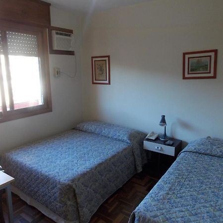 Hotel Porto Alegre Szoba fotó